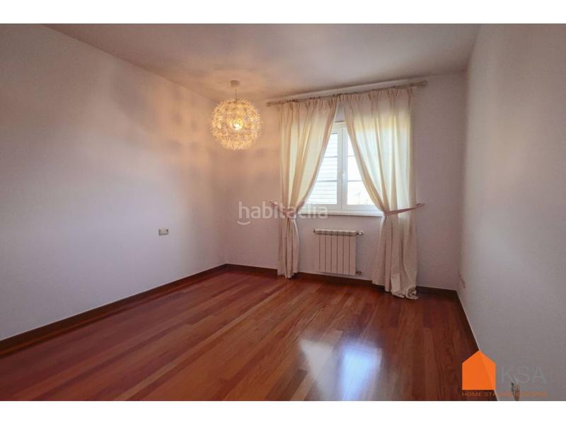 Foto b1b0db60-4dd8-4678-b272-a7234f510789. Chalet mit heizung parking pool in Parroquias de Santiago Santiago de Compostela