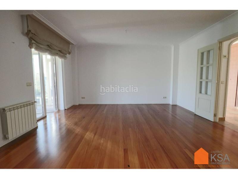 Foto b5a019f2-00e7-4f6a-ac15-e8bab20a5438. Chalet mit heizung parking pool in Parroquias de Santiago Santiago de Compostela