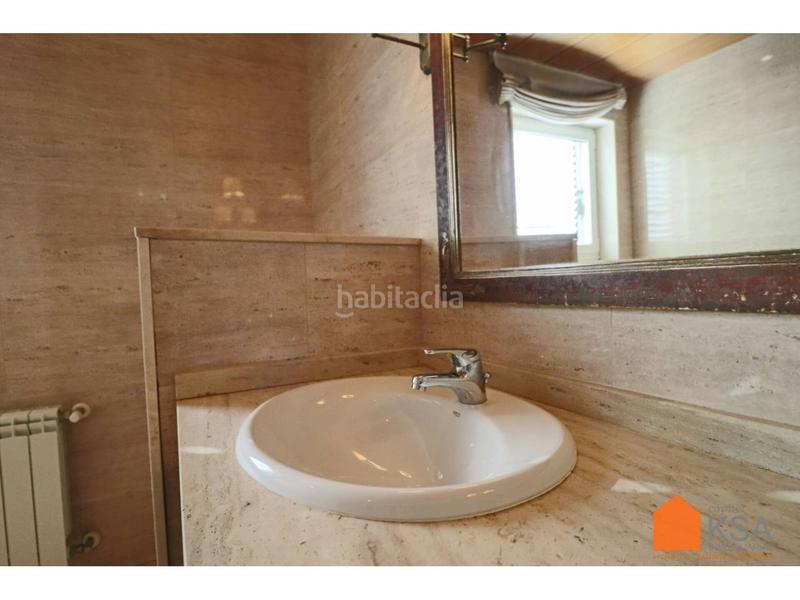 Foto c832e27a-a4ce-4726-8744-2b0efb8d1693. Chalet mit heizung parking pool in Parroquias de Santiago Santiago de Compostela