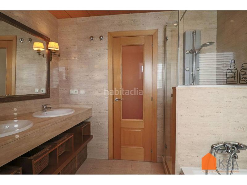 Foto fcb2279c-ab45-4831-a31b-5e1675fd8217. Chalet mit heizung parking pool in Parroquias de Santiago Santiago de Compostela