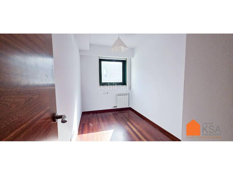 Foto 08be4f8a-bdf3-4524-be8d-7d7b6f8f59c1. Apartament amb calefacció aparcament a O Milladoiro Ames