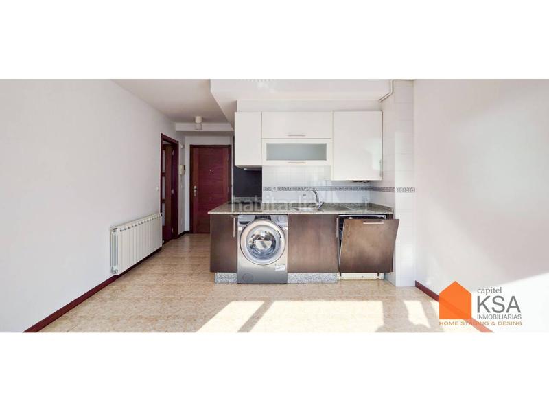 Foto 7d8269b6-c4ec-4d38-a0d3-122c5b02ab74. Apartament amb calefacció aparcament a O Milladoiro Ames