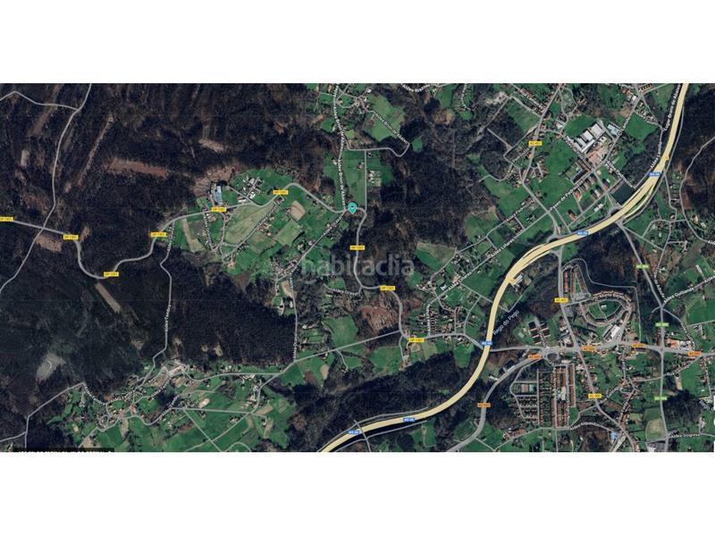 Foto d52aa62a-4fb2-477c-b30e-d28c013f02e3. Terrain industriel dans Brión