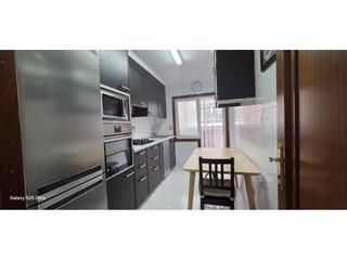 Rent Flat  Rosalía castro. Piso en alquiler en o milladoiro  830 mes