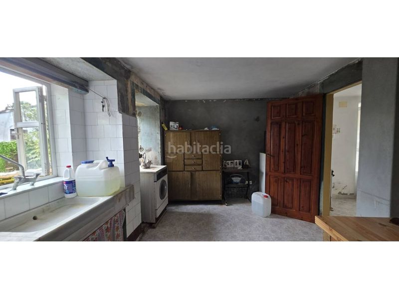 Foto 2bad5bd2-cfcc-4253-83b0-69c2838235f3. Casa a calle croido 84 a Lousame
