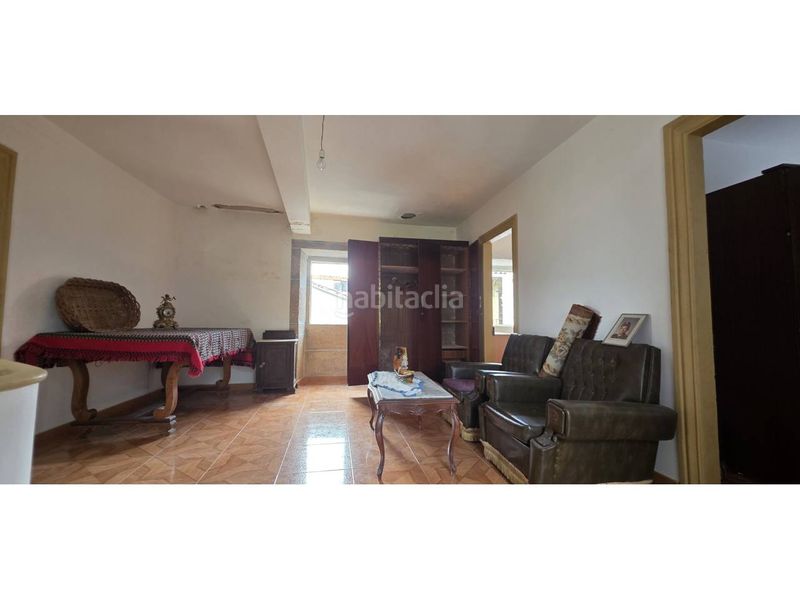 Foto 66a9036f-a133-4663-a044-deafedc43417. Casa a calle croido 84 a Lousame