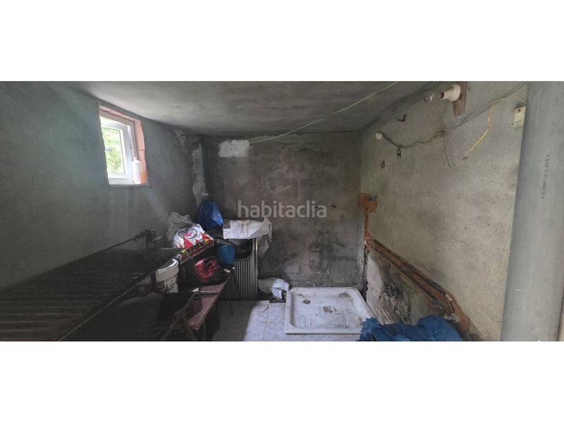 Foto c2750e6f-dbdd-480c-acfe-33abc9007d40. Casa a calle croido 84 a Lousame