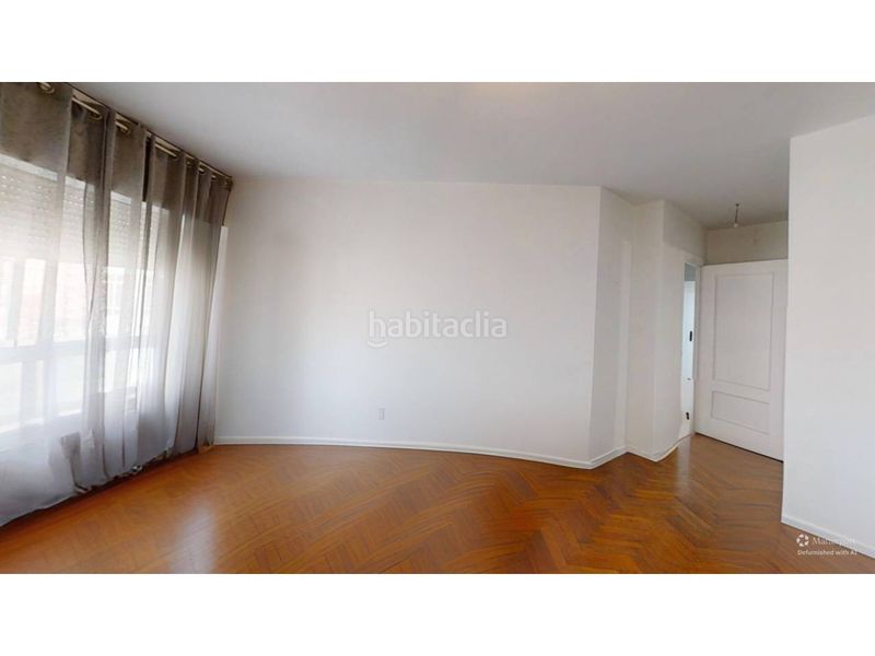 Foto 107e53e7-d62c-4fe6-b715-c7c907bf791c. Flat with heating parking in O Milladoiro Ames