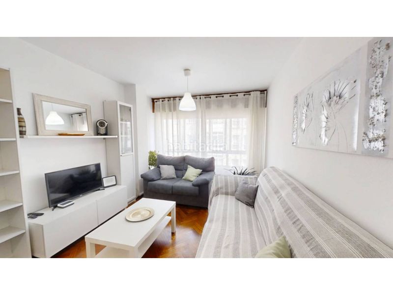 Foto 4734e41a-4c2a-497d-9b2f-ce9b0122f1ed. Flat with heating parking in O Milladoiro Ames