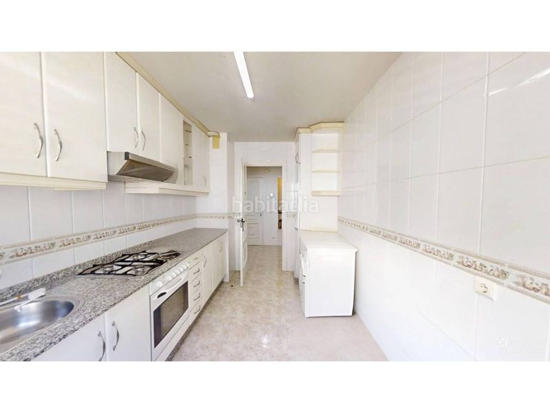 Foto 5f9a8227-5217-40fd-8837-2d553800233a. Flat with heating parking in O Milladoiro Ames