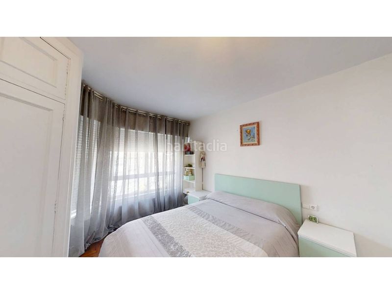 Foto 94ada4bd-198e-465e-a0ff-2e6b75fa760e. Flat with heating parking in O Milladoiro Ames