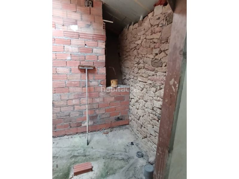 Foto 676f72e3-68d0-49b9-8257-ea79bba2f308. Casa a calle lugar agrela 44 a Teo