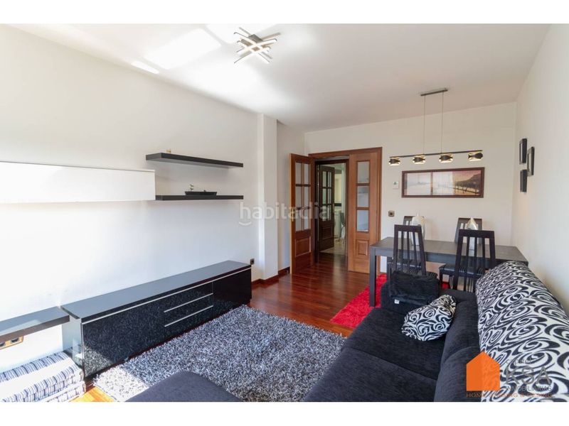 Foto 777e50aa-482d-4d5c-a3e0-cd531fcfc50c. Location appartement avec chauffage dans O Milladoiro Ames