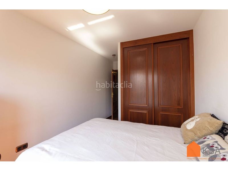 Foto 48572b63-812d-4a8b-b90f-0bf8158242db. Rent flat with heating in O Milladoiro Ames