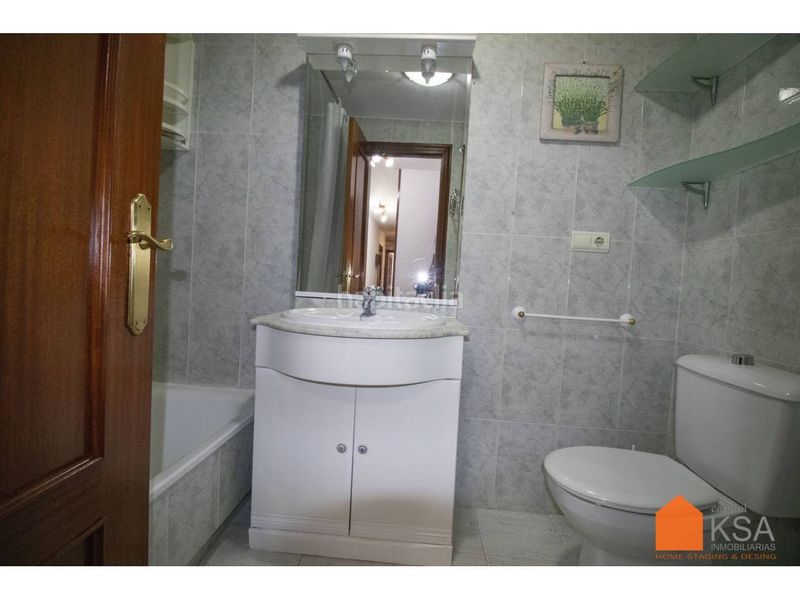 Foto 161270ea-5029-4480-a4db-c5509fe0c128. Location appartement avec chauffage parking dans O Milladoiro Ames