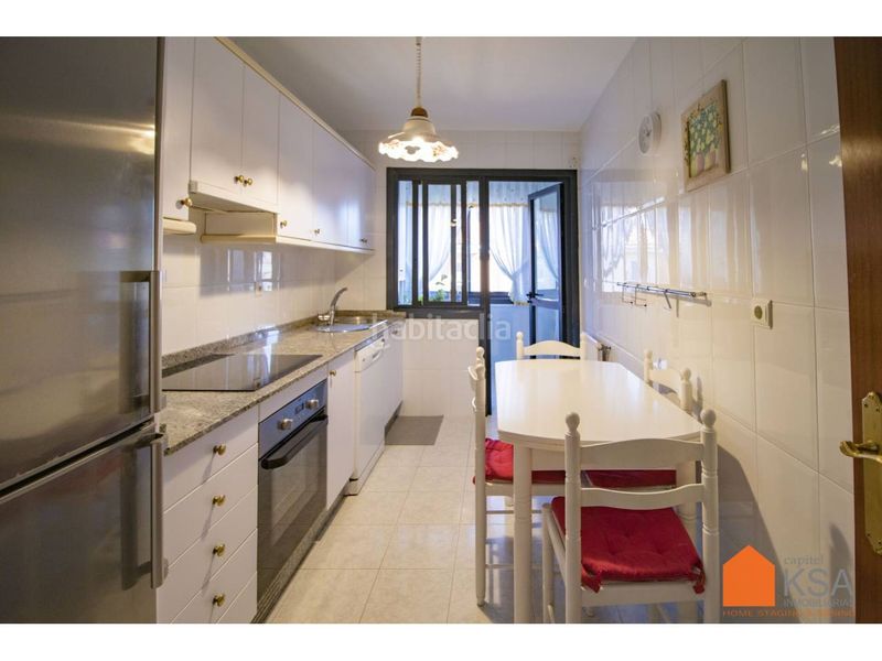 Foto 6035ad14-9cdb-4887-aaa0-6d0890c6bba4. Location appartement avec chauffage parking dans O Milladoiro Ames
