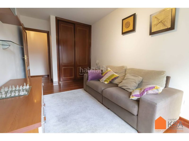 Foto 2d6bacbd-fad8-4664-851d-52819b35d13f. Rent flat with heating parking in O Milladoiro Ames