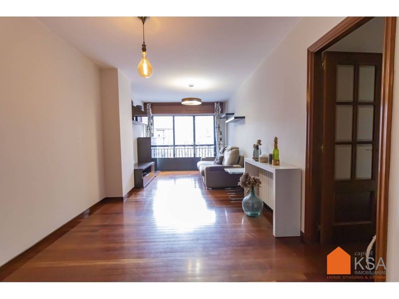 Foto 76dd31d2-cb59-4bc5-a978-60cc761876c6. Rent flat with heating parking in O Milladoiro Ames