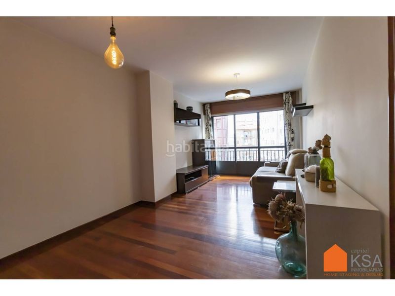 Foto 923bab51-5263-47b2-997a-e80534074071. Rent flat with heating parking in O Milladoiro Ames