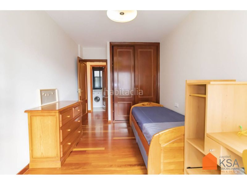 Foto a9f96c61-8e01-48fe-bb6e-15ac638e4812. Rent flat with heating parking in O Milladoiro Ames