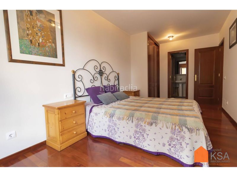 Foto e5023786-8bd9-4312-a1ac-c2346e5014c4. Rent flat with heating parking in O Milladoiro Ames