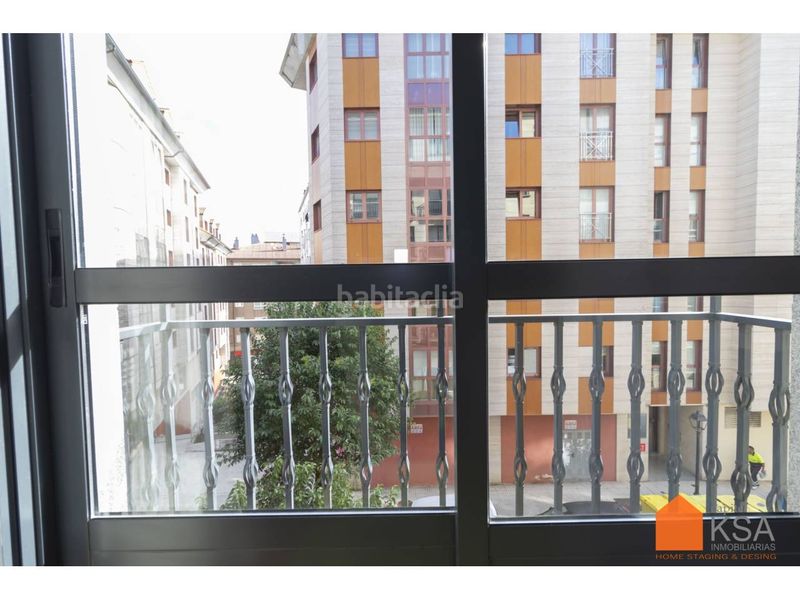 Foto eb8dbf34-c550-40fd-8419-ae6fb777b1b6. Rent flat with heating parking in O Milladoiro Ames