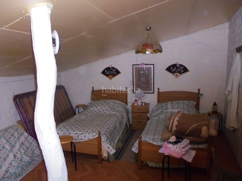 Foto 12c151c3-7e7f-4a66-b1da-fe74ede8cfc3. Casa adosada en calle cañada 1 en Bóveda de Toro (La)