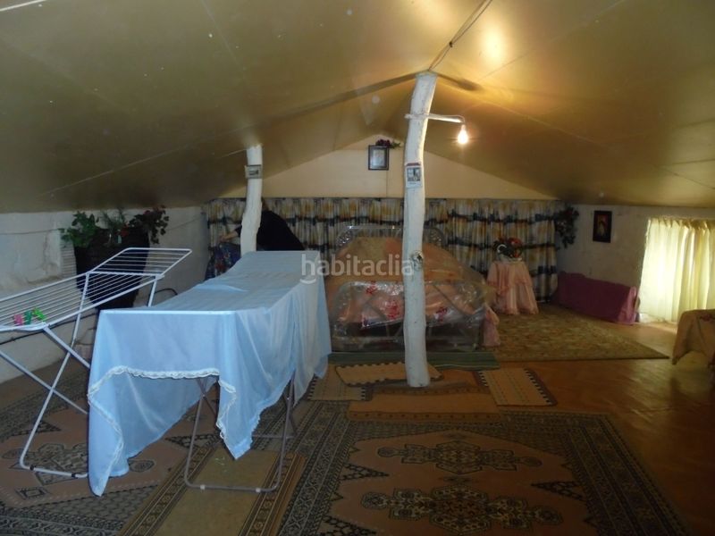 Foto 8b9e4ebf-2bd7-445f-aa0e-4d1e0d574960. Casa adosada en calle cañada 1 en Bóveda de Toro (La)