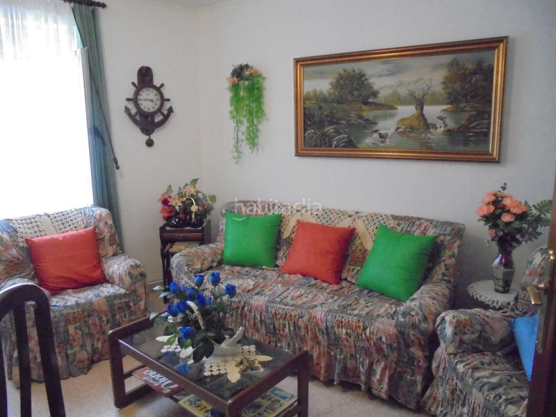 Foto d9d4fcf4-b3f9-44f2-97fb-e20fd1855f0f. Casa adosada en calle cañada 1 en Bóveda de Toro (La)