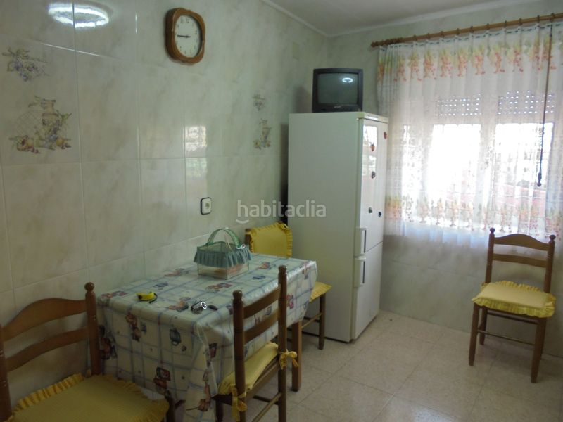 Foto f56afd0d-8edf-4c11-bad0-5b90c4e5a3c0. Casa adosada en calle cañada 1 en Bóveda de Toro (La)