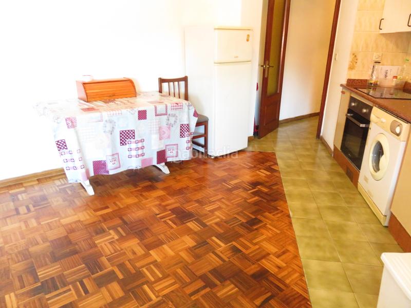 Foto ca2ef175-e2ed-44c8-9ec6-b8cbad4e6438. Miete appartement mit heizung in Centro Avilés
