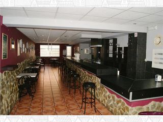 Local Comercial a El Carbayedo - El Quirinal