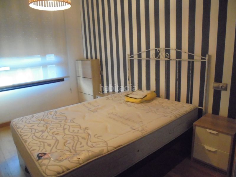 Foto 24e4f32b-387c-4908-80f9-b53728cfc4b2. Lloguer pis amb calefacció aparcament a Centro Avilés