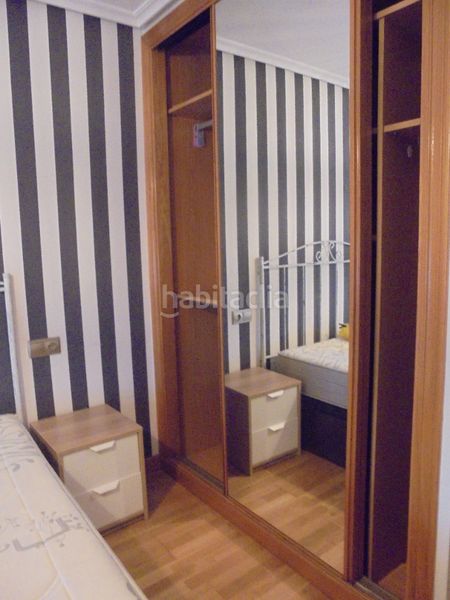 Foto 7b4863ff-3a6b-4865-8fcd-451bba1f8a6e. Lloguer pis amb calefacció aparcament a Centro Avilés