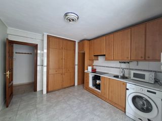 Flat  Avenida de alemania 70. Piso  en avda de alemania