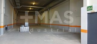 Location Bâtiment à usage industriel  Ciudad de sevilla 14. En paterna