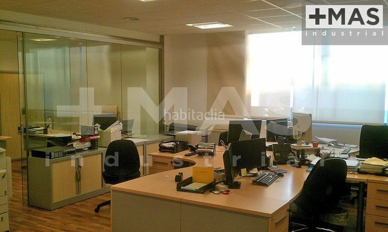 Foto 7429a9e8-1a48-4223-8438-576d9412df2d. Office space with parking in Parc Tecnològic Paterna