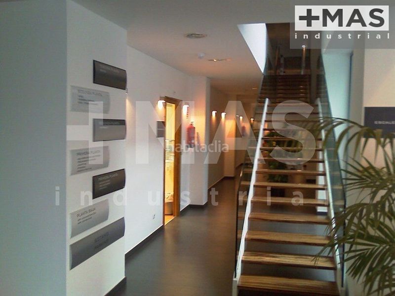Foto dc52118b-1a35-41c8-9c4a-a698c5d862f1. Office space with parking in Parc Tecnològic Paterna
