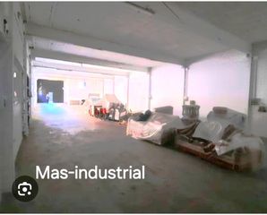 Industrial building  Escalante. En manises