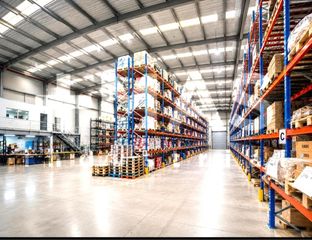 Nave industrial  Oller. En paterna