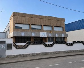 Rent Industrial building  Oller. En paterna