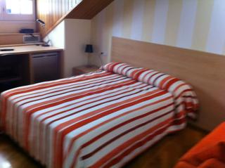 Lloguer Loft a Centre-Cordelles. Suite con baño en zona paseo cordellas con todos los gastos incl