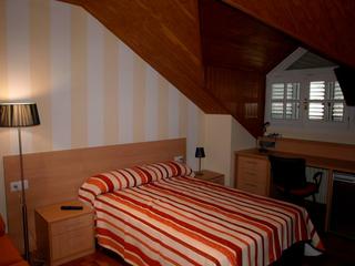 Lloguer Estudi a Centre-Cordelles. Habitación doble zona cordelles