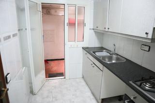 Appartement à Centre-Cordelles. Piso de 4 hab. en zona santa ana, ideal inversores.