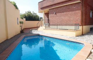 Planta baixa a Serraparera. Exclusiva planta baja en serraparera con jardin y piscina privad