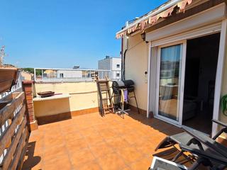 tic a Centre-Cordelles. Atico con terraza en zona sta ana .