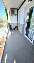 Pis a Montflorit. Bonito piso de 3 hab. , un baño y balcón en zona montflorit