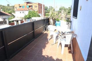Chalet in Montflorit. Magnífica casa a cuatro vientos  de 90m2 en zona montflorit.
