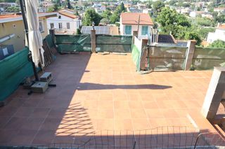 Chalet à Montflorit. Magnífica casa a cuatro vientos  de 90m2 en zona montflorit.