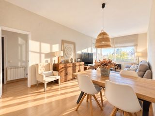 Ático en Centre-Cordelles. Precioso piso en zona cordellas con piscina comunitaria!!!